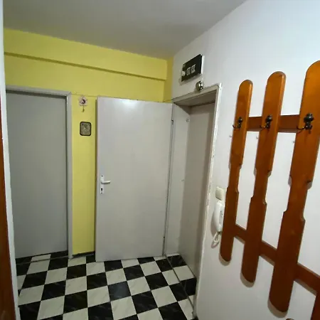 לינה וארוחת בוקר аria בורגאס